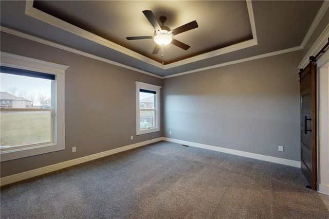 309 SW Chelmsford Drive, Blue Springs, MO 64014