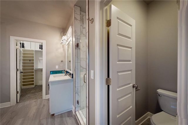 309 SW Chelmsford Drive, Blue Springs, MO 64014