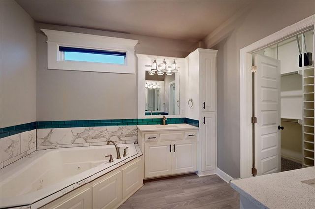 309 SW Chelmsford Drive, Blue Springs, MO 64014