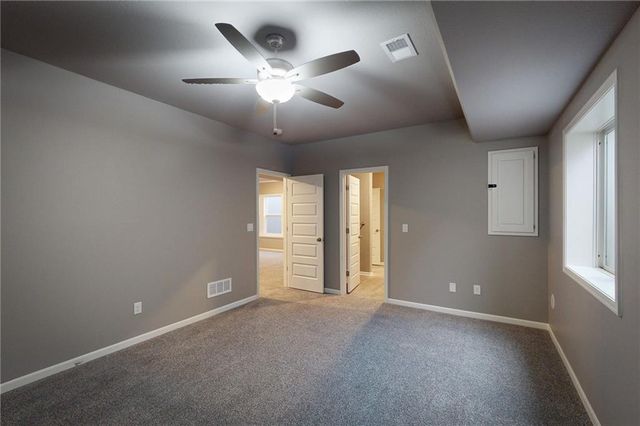 309 SW Chelmsford Drive, Blue Springs, MO 64014