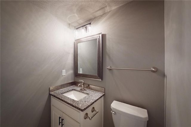 309 SW Chelmsford Drive, Blue Springs, MO 64014