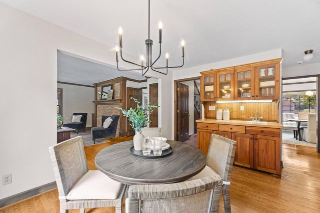 290 Fieldstone ROAD, Delafield, WI 53018