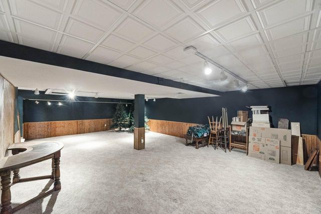 290 Fieldstone ROAD, Delafield, WI 53018