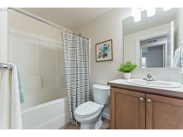 5229 RED OAK Dr, Springfield, OR 97478