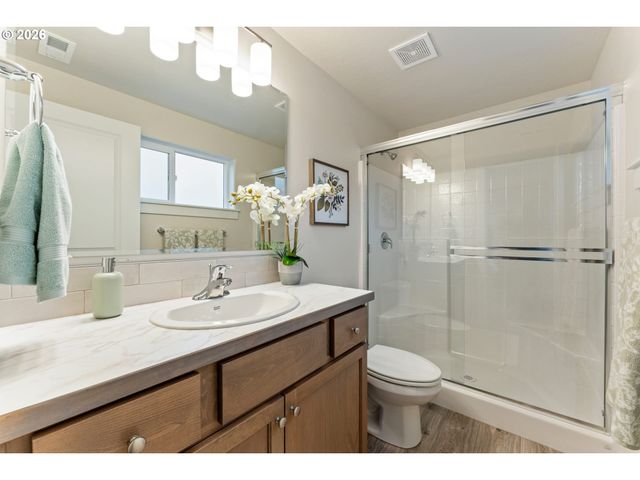 5229 RED OAK Dr, Springfield, OR 97478