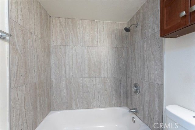 327 Chestnut Avenue 201, Long Beach, CA 90802