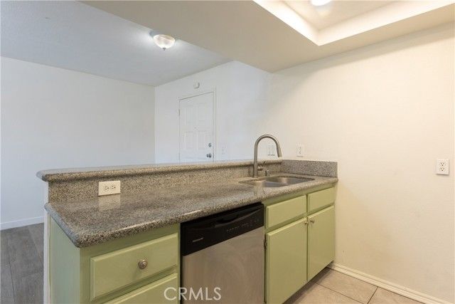 327 Chestnut Avenue 201, Long Beach, CA 90802