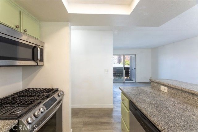 327 Chestnut Avenue 201, Long Beach, CA 90802