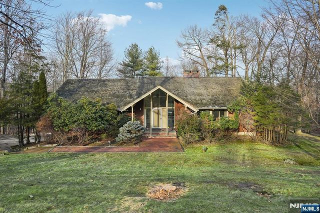 873 Olentangy Road, Franklin Lakes, NJ 07417