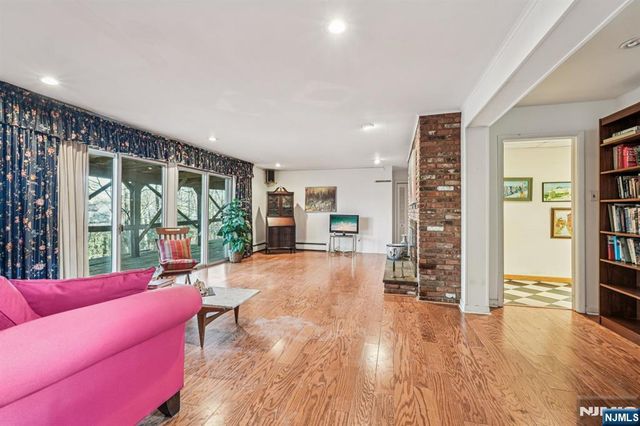 873 Olentangy Road, Franklin Lakes, NJ 07417