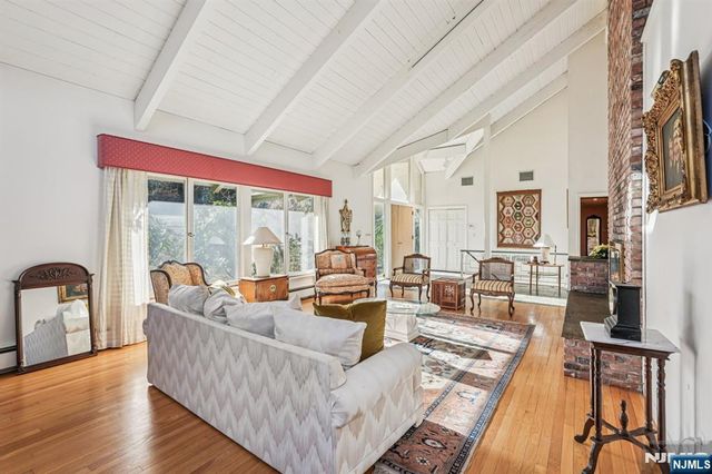 873 Olentangy Road, Franklin Lakes, NJ 07417