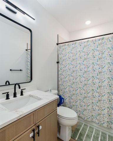 2749 Bethurum Avenue, Dallas, TX 75215