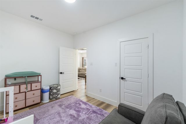 2749 Bethurum Avenue, Dallas, TX 75215