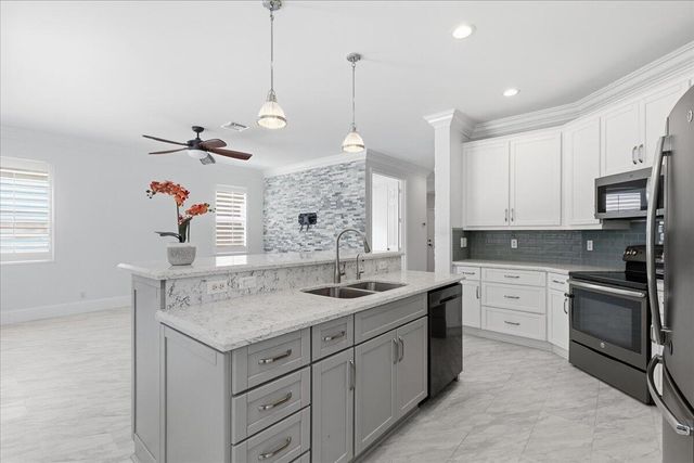 7453 Via Luria, Lake Worth, FL 33467