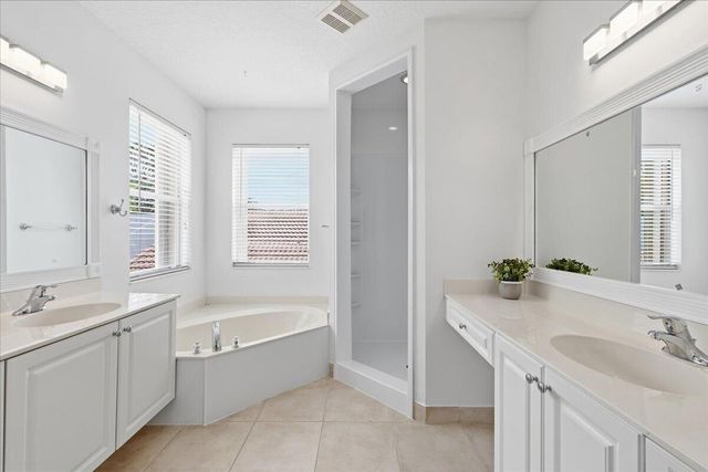 7453 Via Luria, Lake Worth, FL 33467