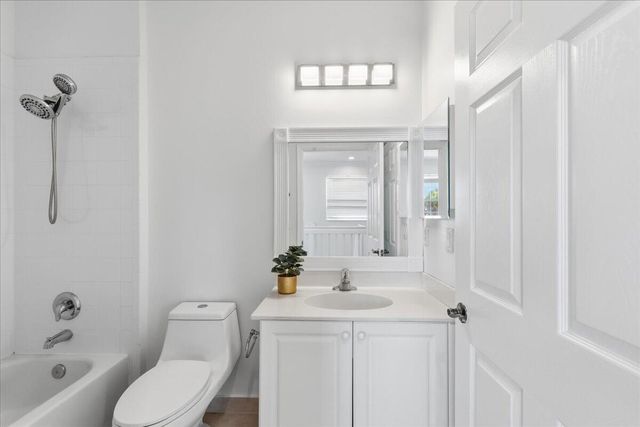 7453 Via Luria, Lake Worth, FL 33467