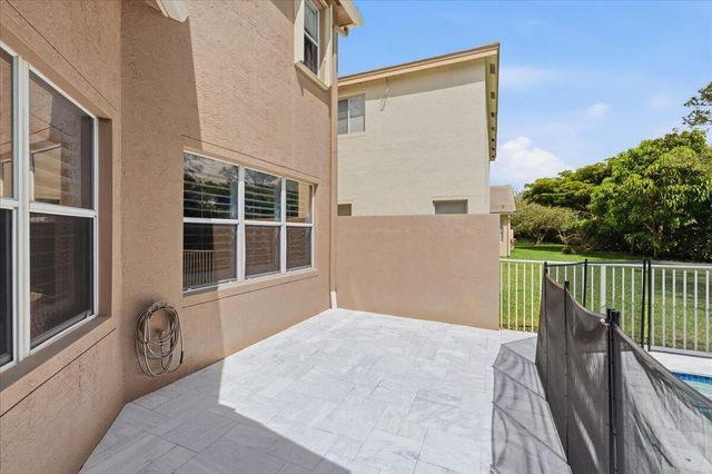 7453 Via Luria, Lake Worth, FL 33467