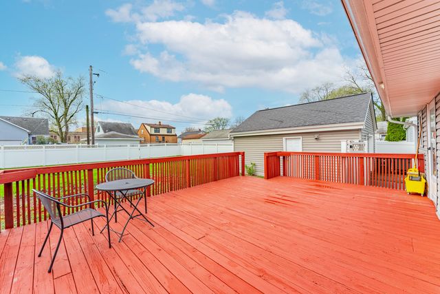 3541 Washington Street, Lansing, IL 60438