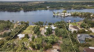 2212 River Pine DR, Fort Myers, FL 33905