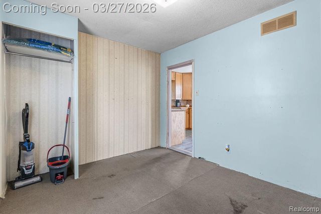 782 Stanley Avenue, Pontiac, MI 48340