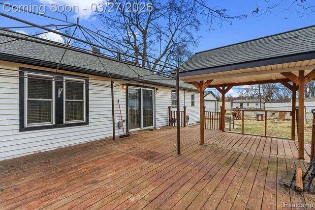 782 Stanley Avenue, Pontiac, MI 48340