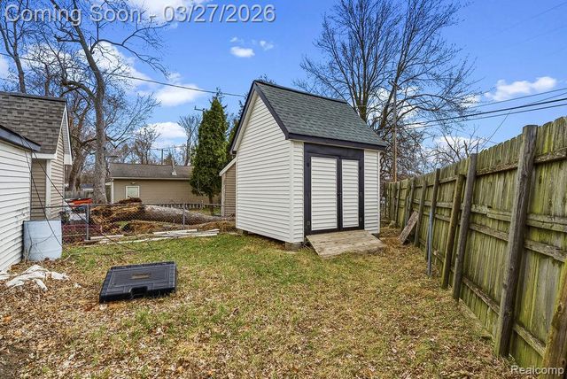 782 Stanley Avenue, Pontiac, MI 48340