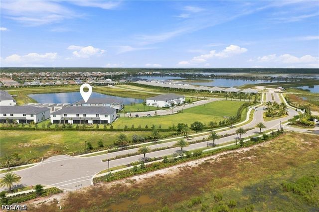 5137 Draco CIR, Naples, FL 34120
