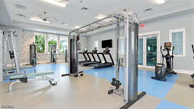 5137 Draco CIR, Naples, FL 34120