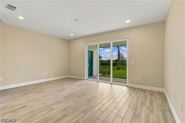 5137 Draco CIR, Naples, FL 34120