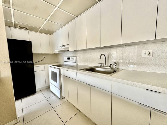17650 NW 68th Ave A2005, Hialeah, FL 33015