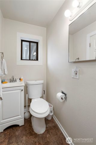 411 7th Street NW, Puyallup, WA 98371