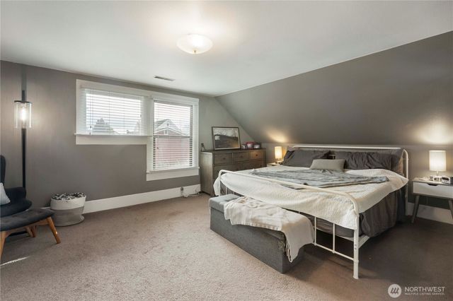 411 7th Street NW, Puyallup, WA 98371