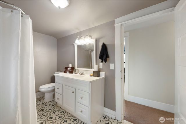 411 7th Street NW, Puyallup, WA 98371