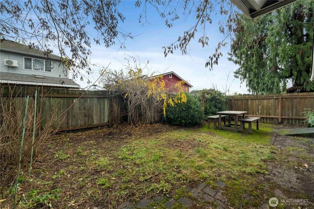 411 7th Street NW, Puyallup, WA 98371