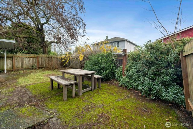 411 7th Street NW, Puyallup, WA 98371