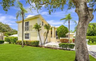 15281 Wilshire Ct, Pembroke Pines, FL 33027