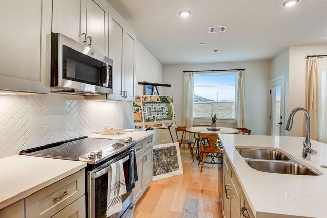 2600 Gattis School RD 1101, Round Rock, TX 78664