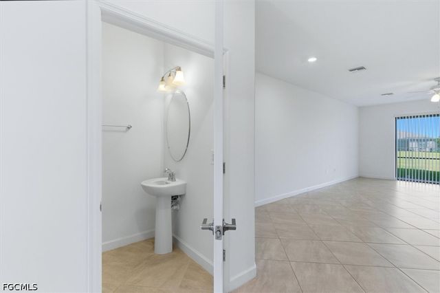 14126 Pine Lodge LN, Fort Myers, FL 33913