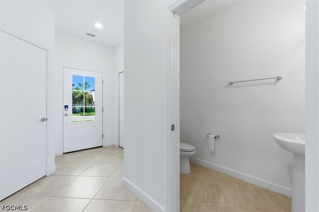 14126 Pine Lodge LN, Fort Myers, FL 33913