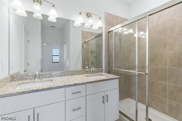 14126 Pine Lodge LN, Fort Myers, FL 33913