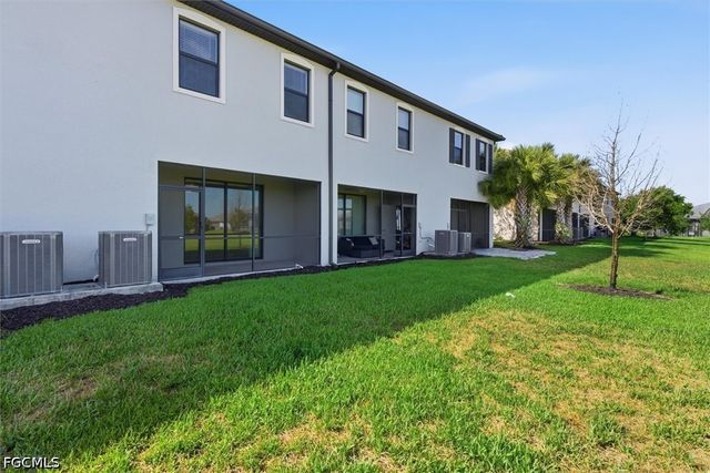 14126 Pine Lodge LN, Fort Myers, FL 33913