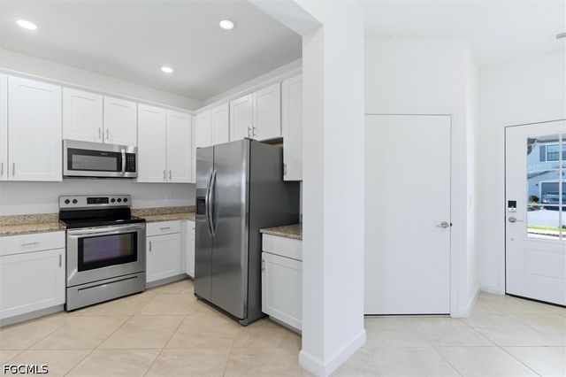 14126 Pine Lodge LN, Fort Myers, FL 33913