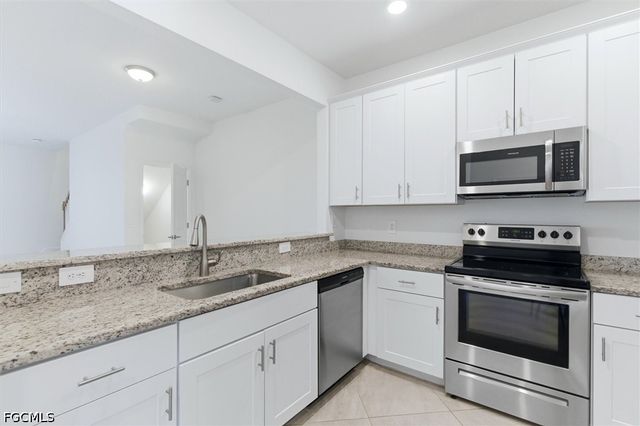 14126 Pine Lodge LN, Fort Myers, FL 33913
