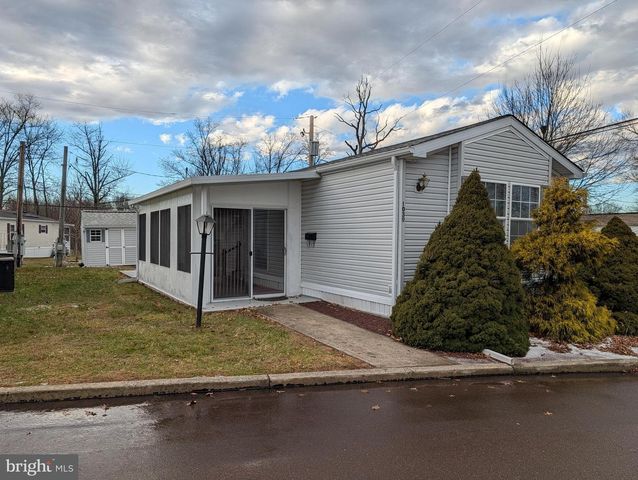 1039 PINE CIR, Telford, PA 18969