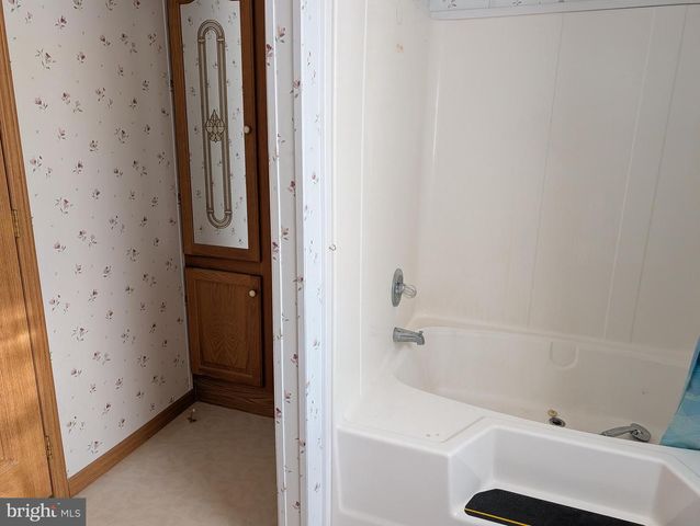 1039 PINE CIR, Telford, PA 18969