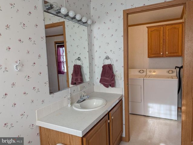 1039 PINE CIR, Telford, PA 18969