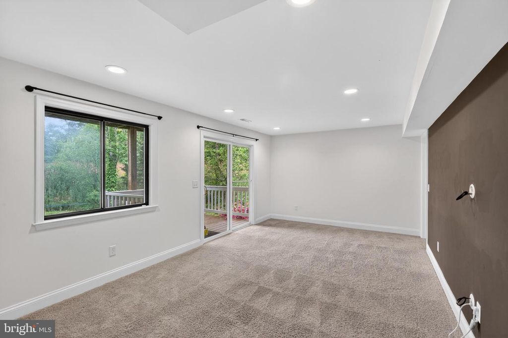 Image 16 of property listing at 5608 BIMINI CT, Churchton, MD 20733