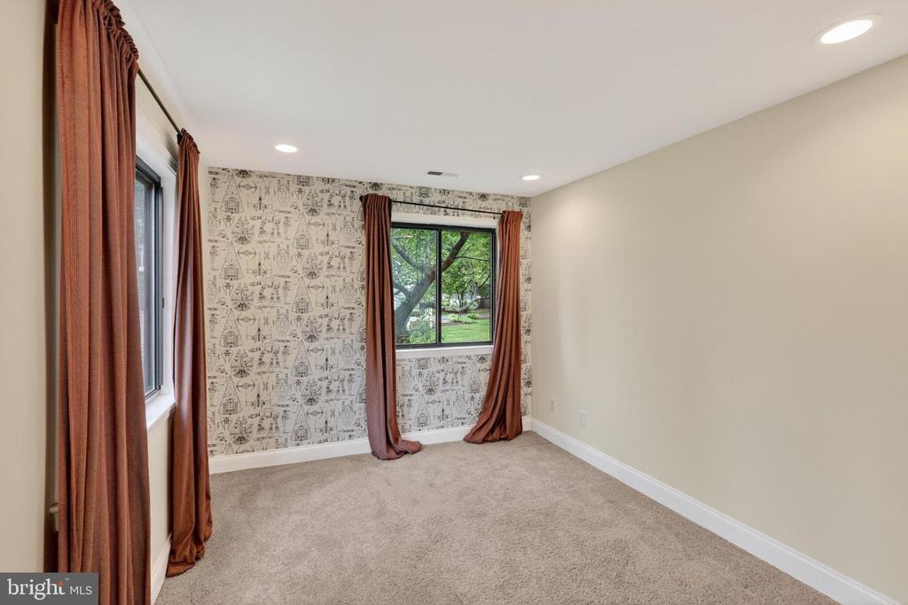 Image 21 of property listing at 5608 BIMINI CT, Churchton, MD 20733