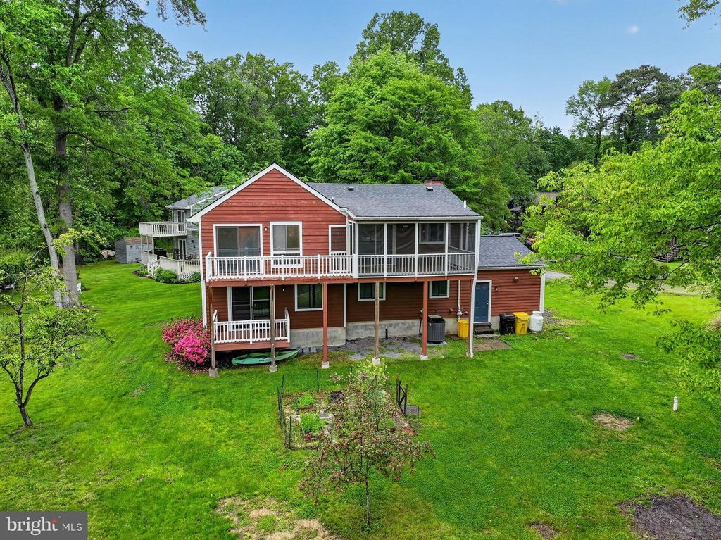 Image 33 of property listing at 5608 BIMINI CT, Churchton, MD 20733