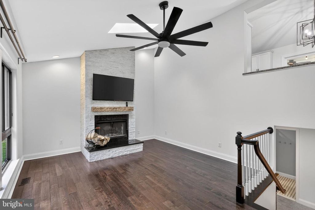 Image 7 of property listing at 5608 BIMINI CT, Churchton, MD 20733